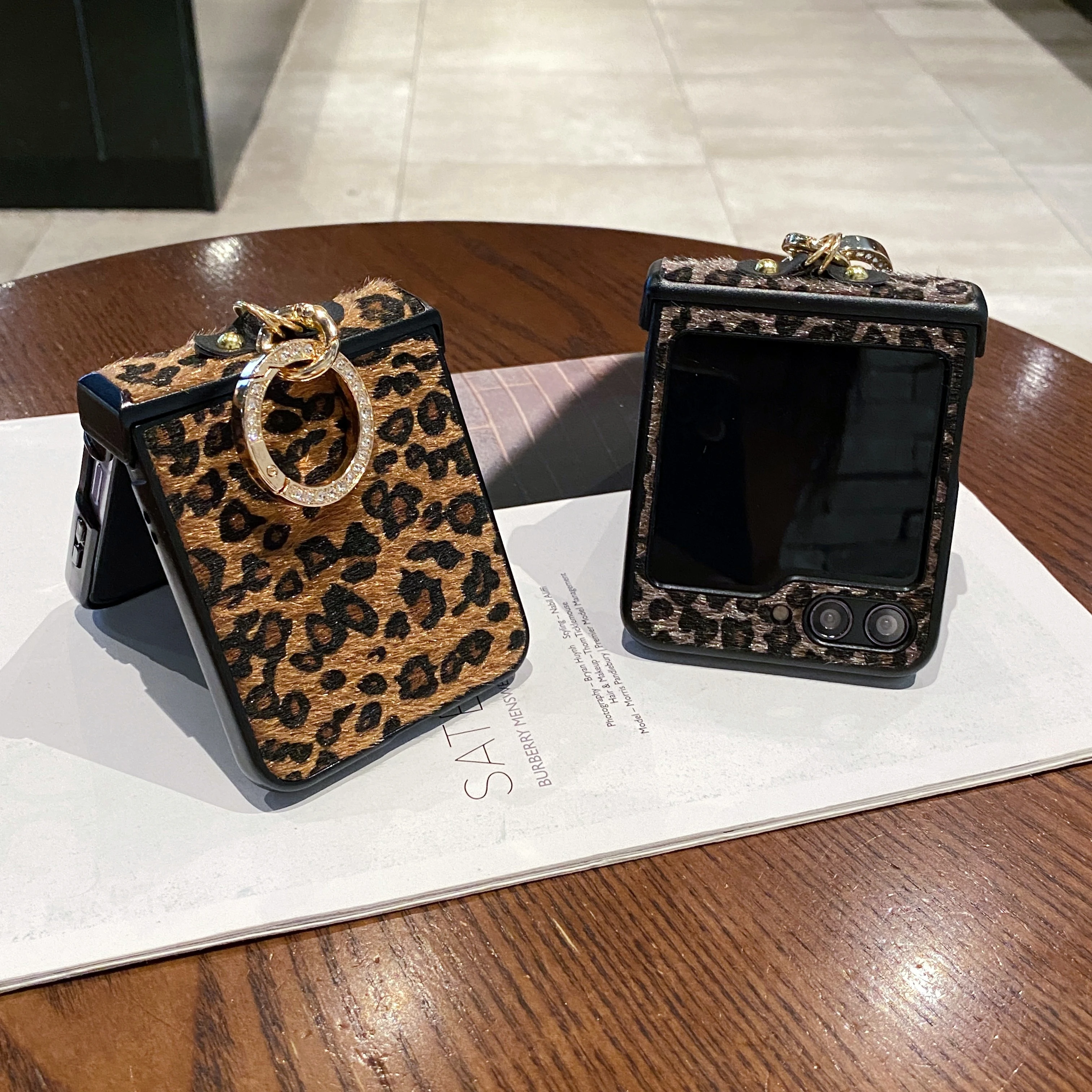 الفاخرة ليوبارد طباعة أفخم محكم بريق حلقة مشبك قضية الهاتف لسامسونج غالاكسي Z فليب 6 5 4 3 flip7 flip7FE غطاء الكمبيوتر الصلب