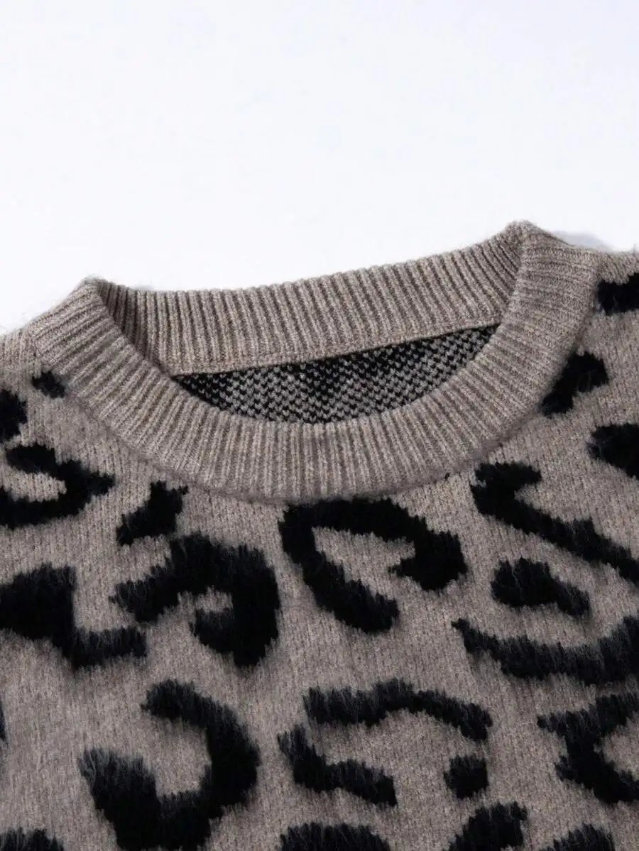 Oversized Leopard Print Crew Neck Sweater - Soft Brushed Knit, Casual Streetwear Style
