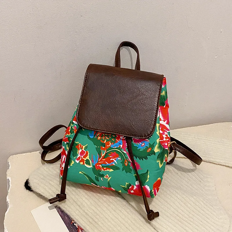 Mochila con diseño Popular de flores, nueva mochila de viaje informal para viaje diario, combina con todo, creativa, divertida, tendencia de chicas dulces, personalidad