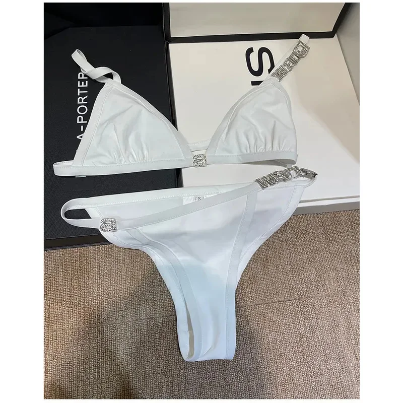 

2024 New White Pure Cotton Panties Underwear Swimsuit Set Wang Bikinis Set for Ladies Summer Crystal Letter Decoration Female