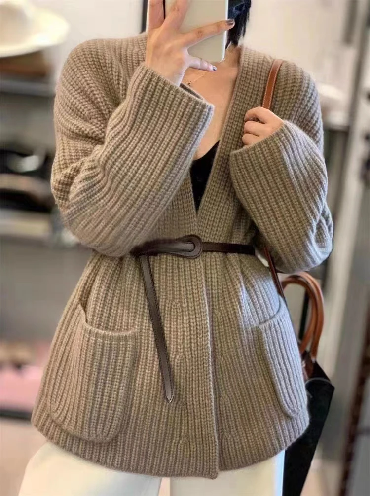 

Pure wool knitted cardigan women 2023 autumn and winter new gentle wind loose in the long casual lazy sweater coat