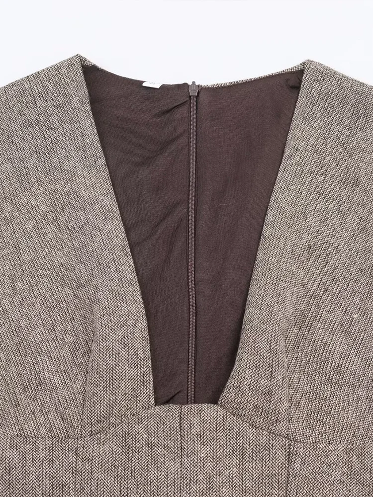 European-style new women's fashion versatile and elegant solid color deep V-neck sleeveless slim waist wool shorts dress