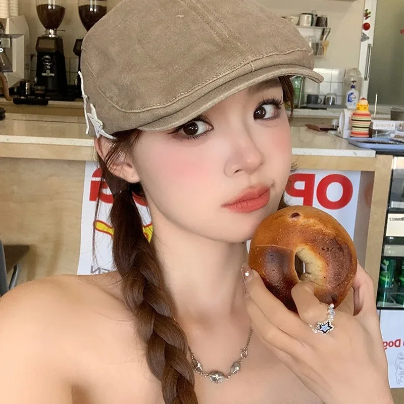 قبعة American Retro Star Beret البريطانية غير الرسمية للوجه تعزز قبعة الفنان الصغيرة بسيطة ومتعددة الاستخدامات مناسبة للربيع والخريف