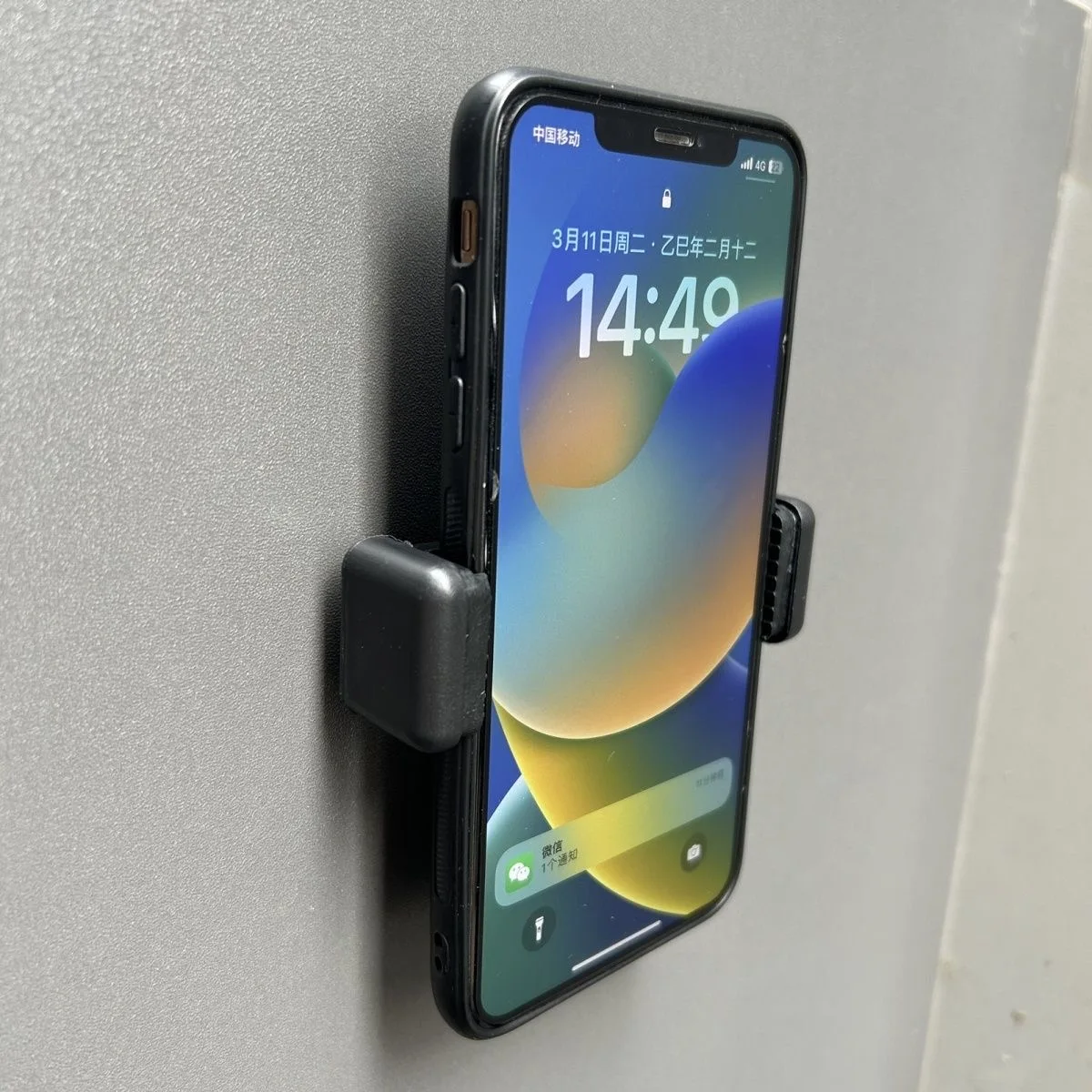 

No drilling phone holder, kitchen door, bathroom door, ceramic tile, glass wood panel, strong nail free adhesive, phone holder