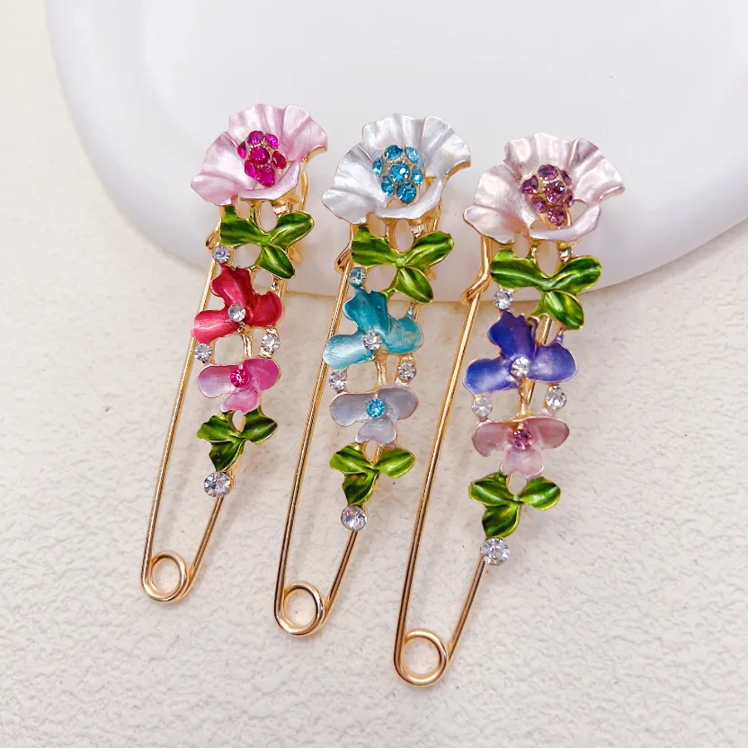 Fashionable, light luxury, personalized, oil dripping, diamond inlaid flower brooch, feminine temperament, brooch clothing