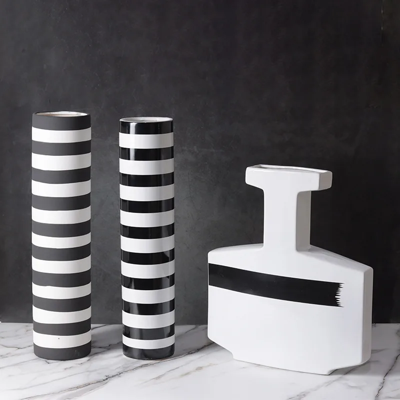 

Modern minimalist Nordic creative black and white striped ceramic vase crafts ornaments home model room soft decorations
