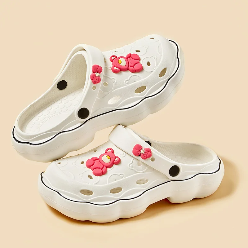 Fashion Charms Clogs New Arrival Thick Sole Outdoor Women Slippers High Quality Summer Beach Sandals For Girls