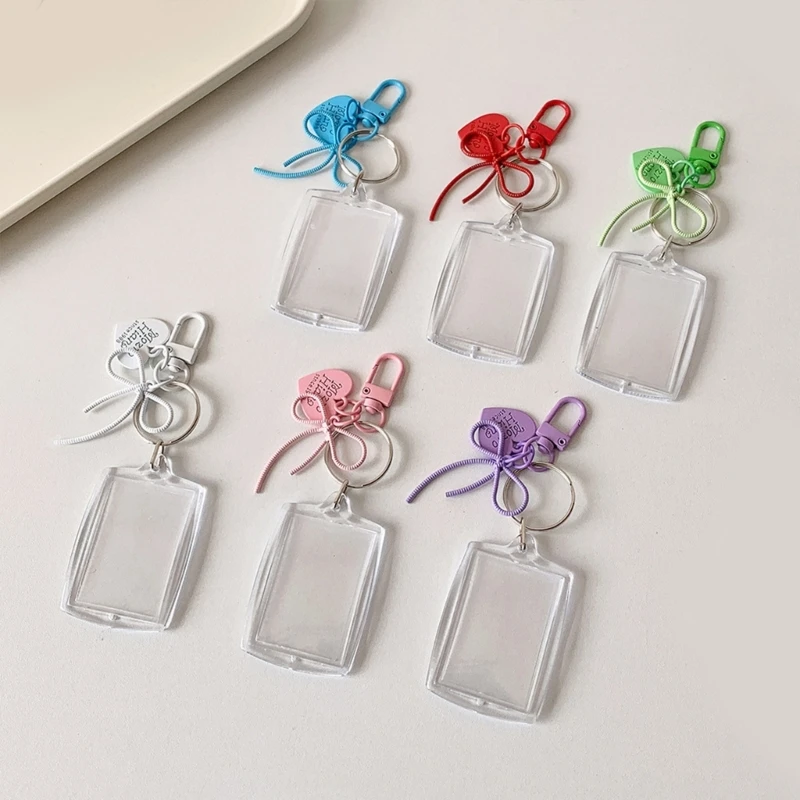 

E8FB Acrylic Keychain Holder Elegant Heart Pattern Photo Preservation Case Compact Travel Essential For Frequent Users