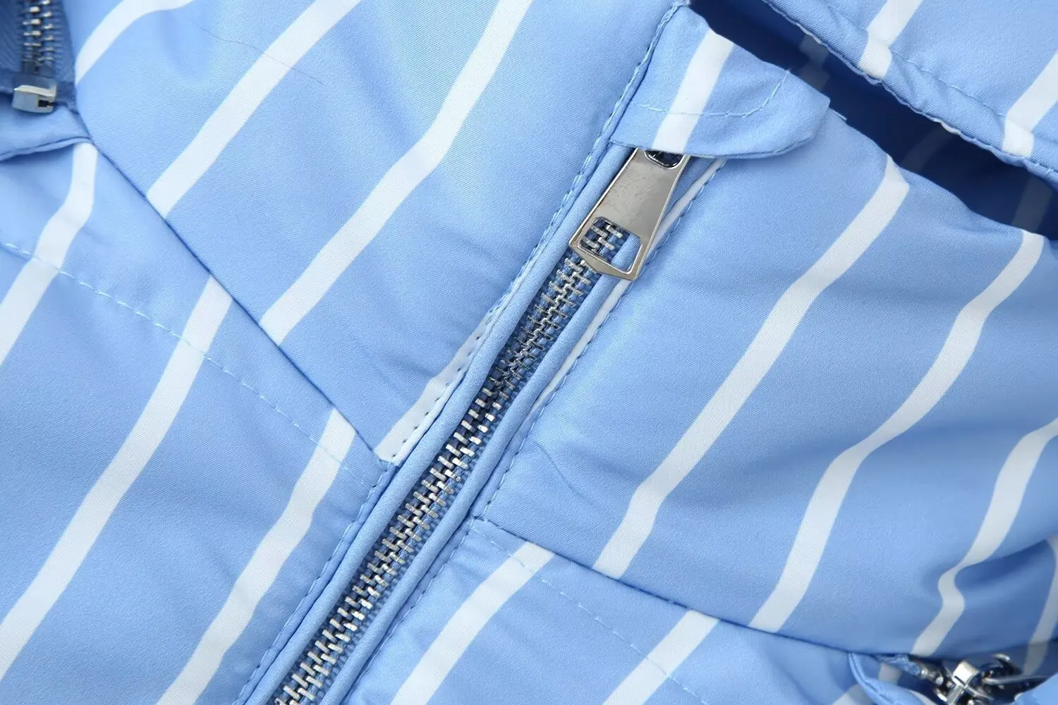 Chaqueta de algodón con capucha para mujer, estilo europeo y americano, otoño e invierno, retro, holgada, a rayas, 2025