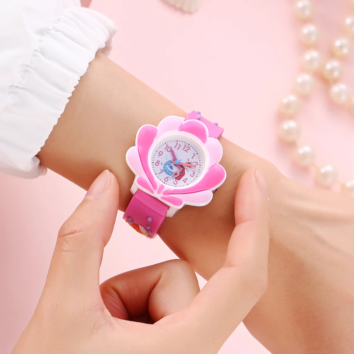 Kids Mermaid Learning Watch Glowing 3D Shell Design Hypoallergenic PVC Strap Girls' First Time Teaching Watch