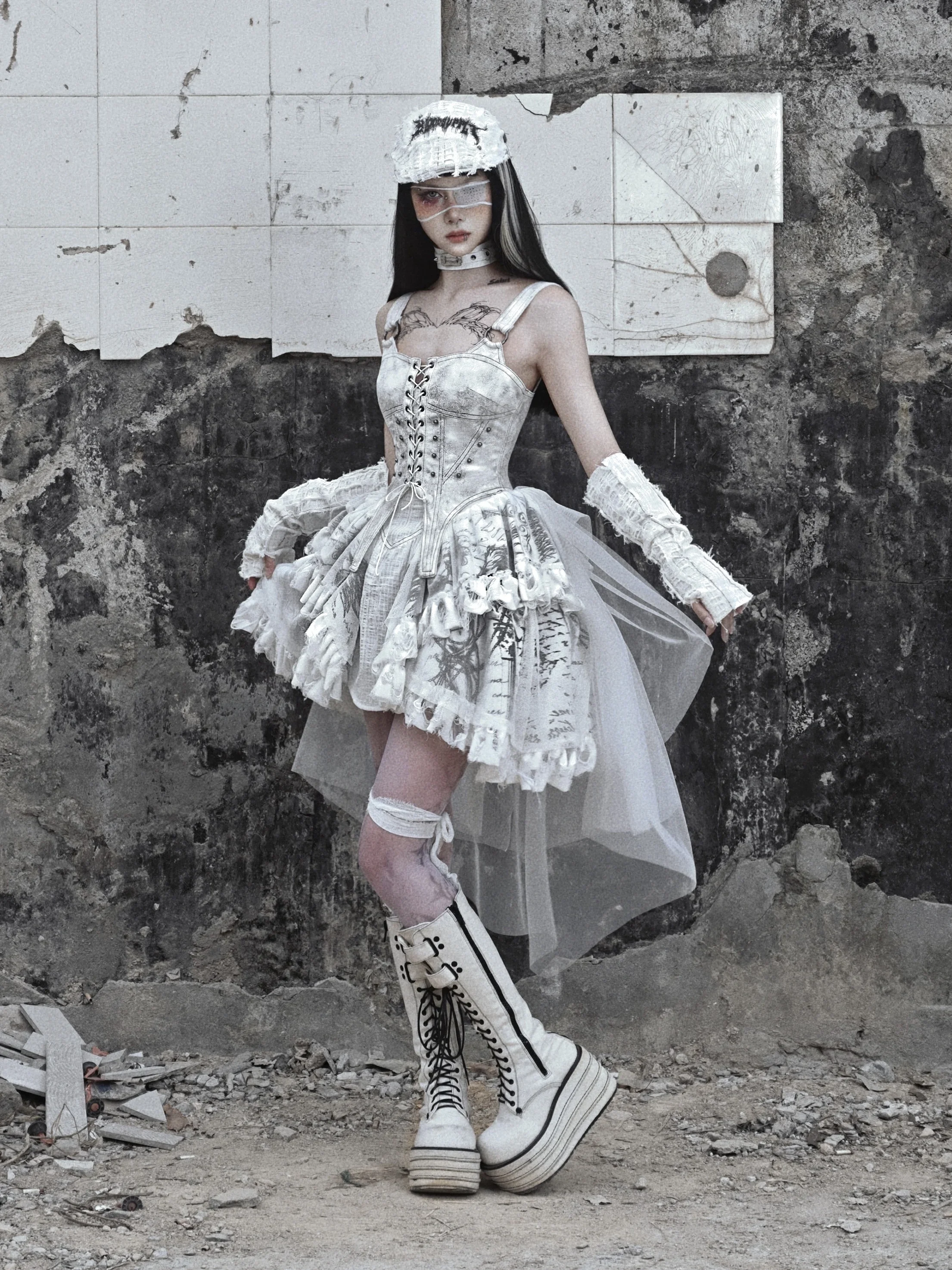 Blood Supply Original Madhouse Vintage Suede Strap Punk nicchia Trailing Print Dress Gothic Light Lolita bretelle abiti bianchi.