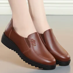 3cm Comfortable Breathable Slip on Soft Leather Loafers Spring 2025 Shallow Mouth Flats Shoes Women Driving Moccasins for Mom