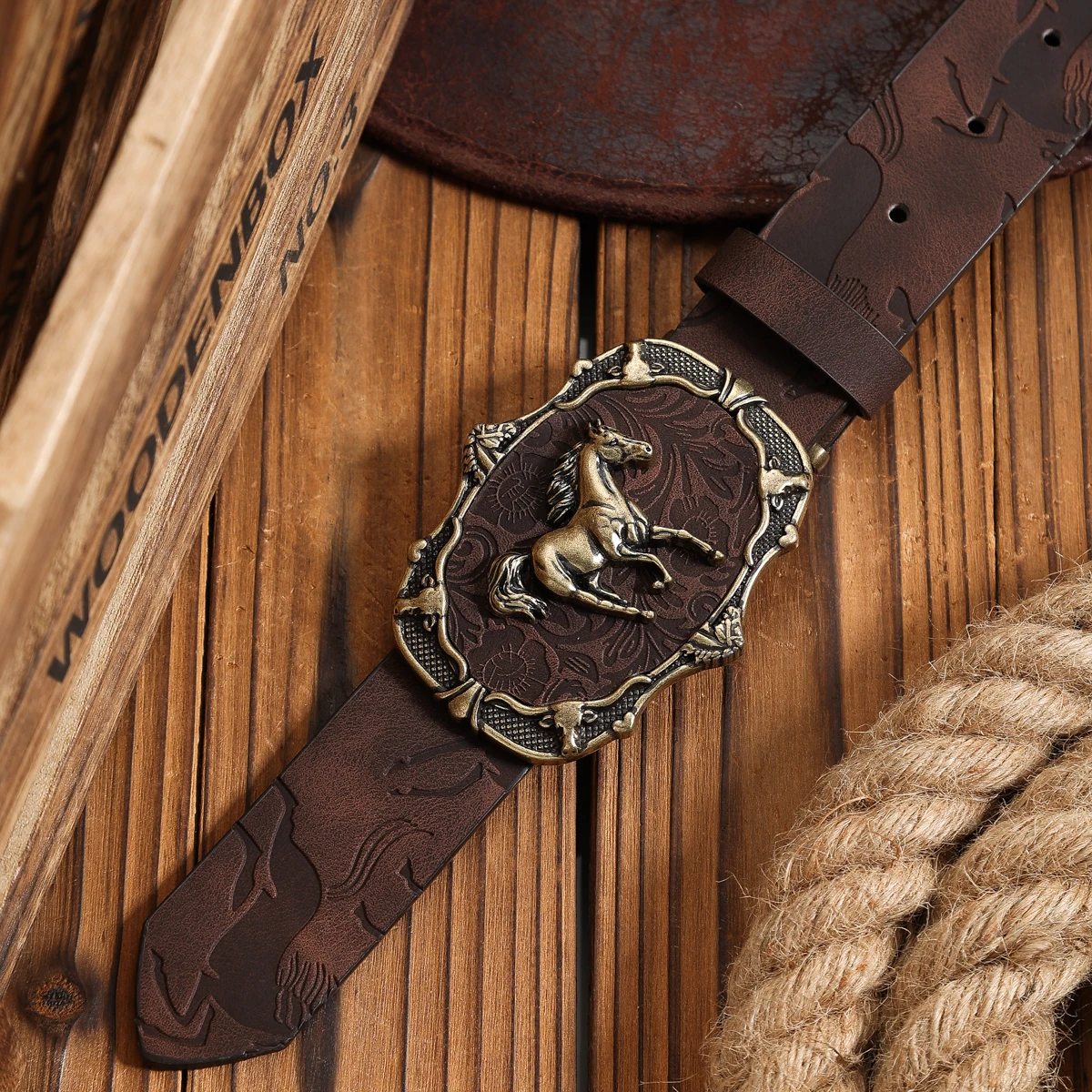 Ein PU-Gürtel für Damen und Herren, der den Stil von Western-Denim und Retro vereint, ist perfekt für alltägliche Freizeitausflüge. – Detail 7