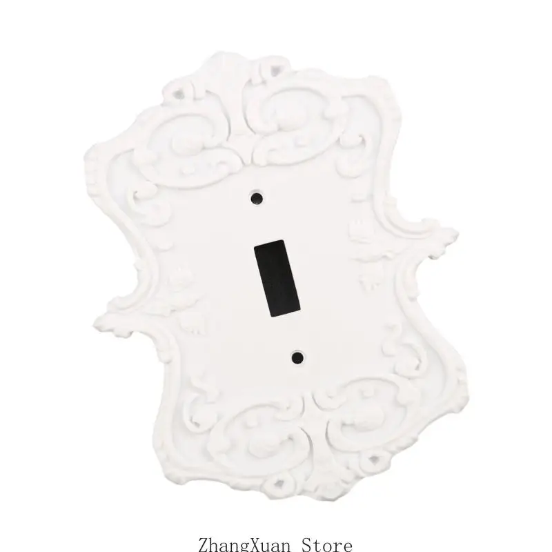 Wandplatteneinfassung mit erhabenem dekorativem Blatt- und Schriftdetail 3XUF – Detail 7