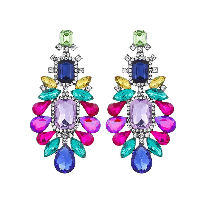Light luxury dinner earrings women's fashion retro exaggerated bride earrings super flash jewelry earrings