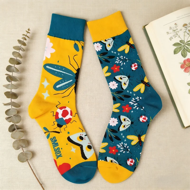 1 pair Forest Style Butterfly Ladybug Print Socks Yellow-Blue Contrast Creative Mid-Calf Socks Niche Design Women's Socks