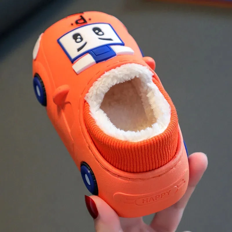 Chaussures d\'intérieur pour enfants, pantoufles de voiture, design de dessin animé, chaudes, hiver