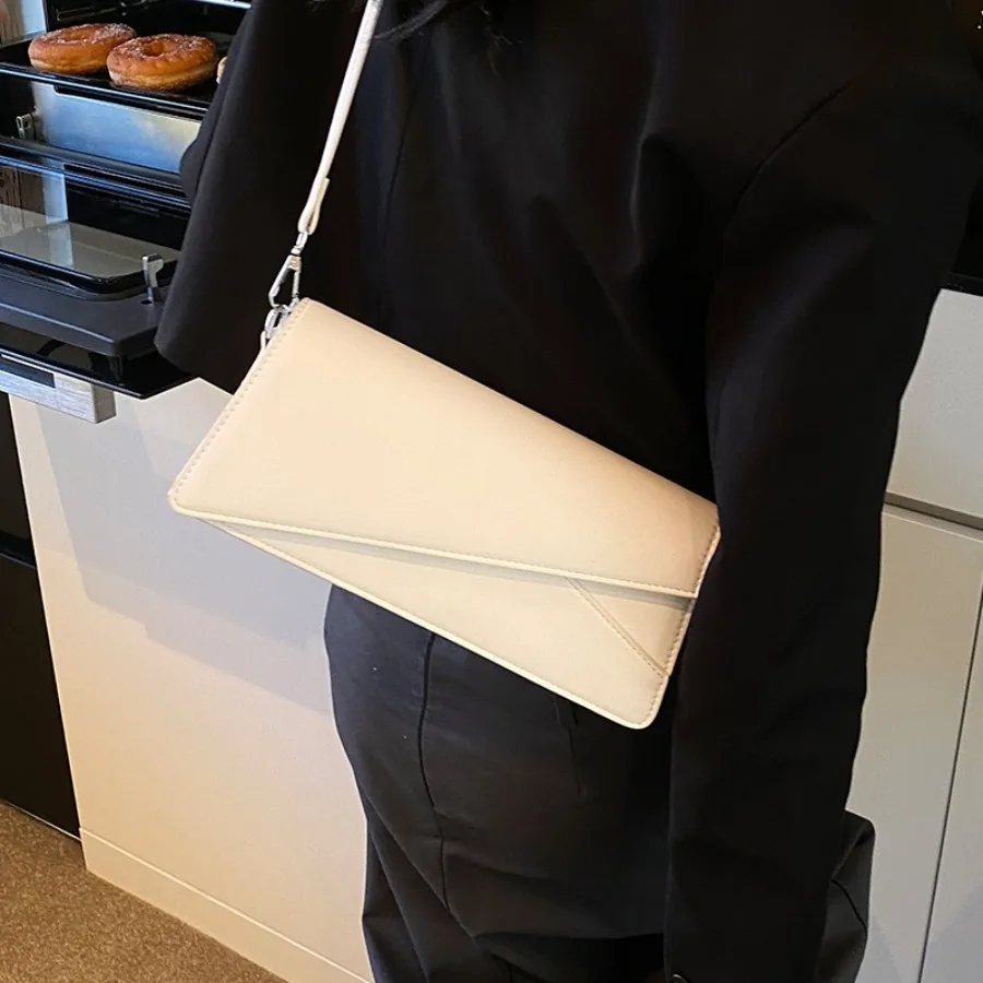

Niche sense of crossbody bag new 2025 hundreds of simple fashion Korean version of the trend of women's casual shoulder bags