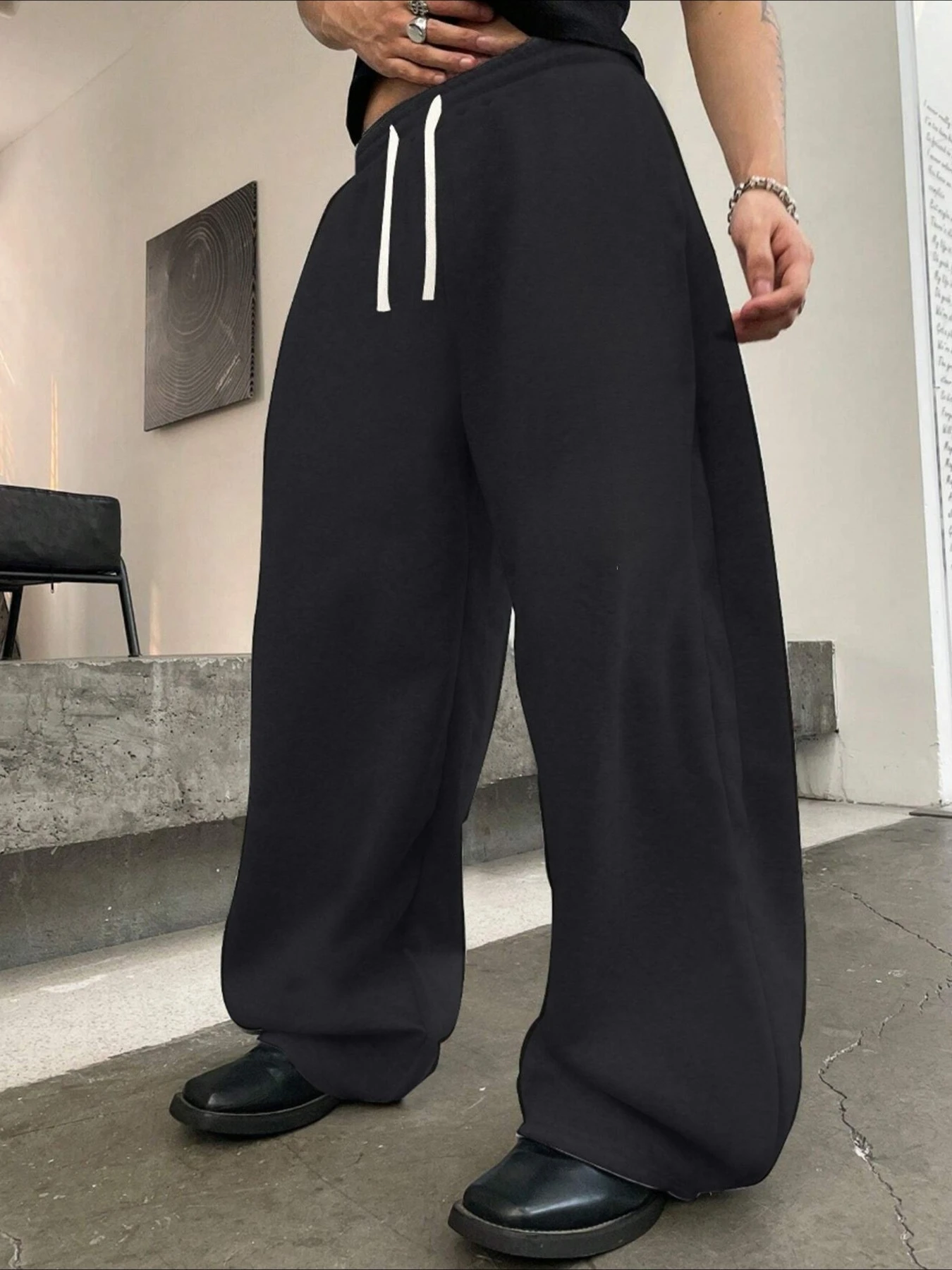 

Men's Casual Athletic Wide-Leg Pants Light Gray cotton Comfortable Loose Fit with Drawstring Waist & Pockets All-season trousers