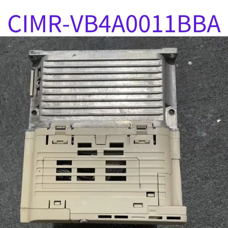 Used CIMR-VB4A0011BBA 5.5KW/3.7KW, 380V,