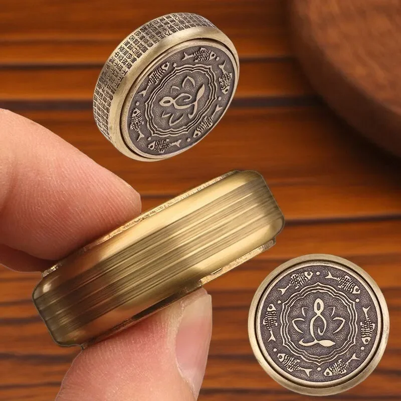 Feng Shui Finger Spinner Double Fish Bagua Meditation Wheel, Buddhist Script Relief, Luck Bringing Desk Toy Collectible Artifact