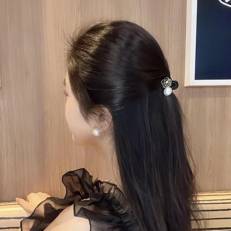 カメリアサイドプリンセスヘッド小さなグラブクリップ額前髪壊れたヘアクリップパール装飾、ミートボールヘッド小さな新しい帽子