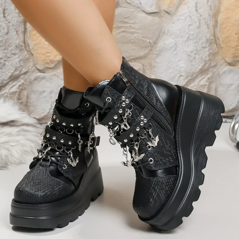 Damen Punk Plateau-Stiefeletten mit klobigem Keilabsatz, Schnallendetail, weiter Passform, bequem, rutschfest, Streetwear, neue Mode, Freizeitschuhe