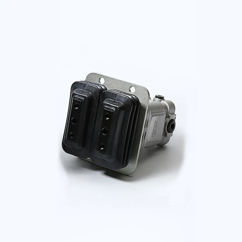 

Excavator Foot Pedal Valve Assembly The Walking Valve Has 8 Holes SY215-8 Foot Valve Excavator Parts