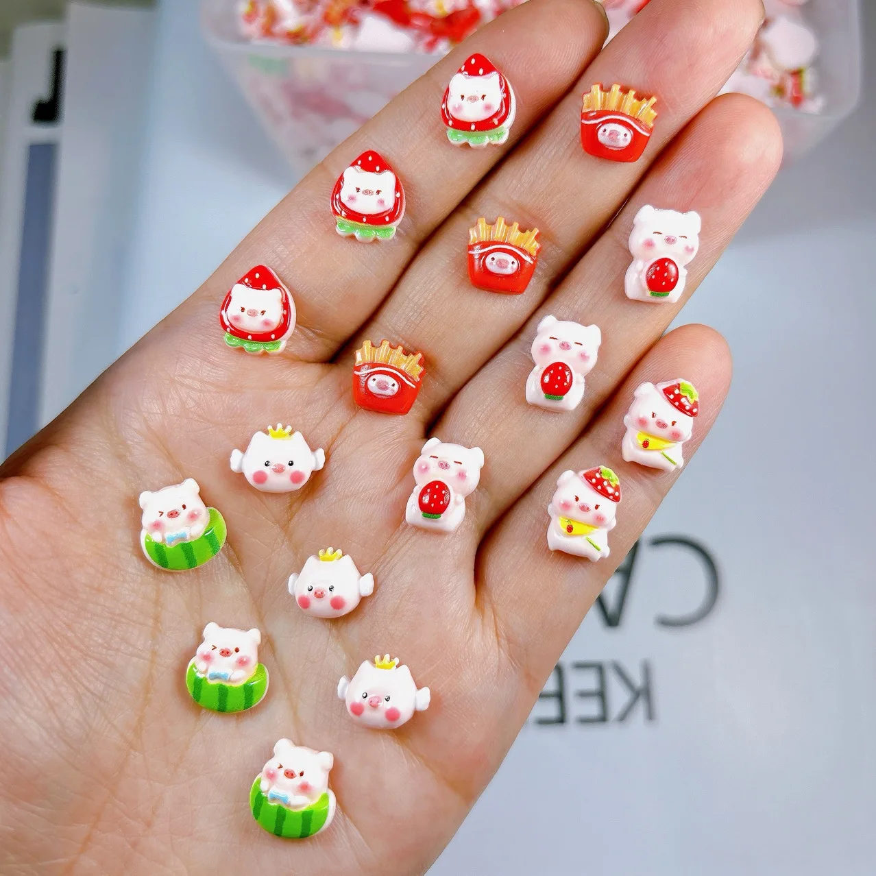 50 stuks hars schattig aardbei varken nail art handgemaakte slijtage nagel haarspeld koelkast telefoon geval nail art diy decoratie accessoires