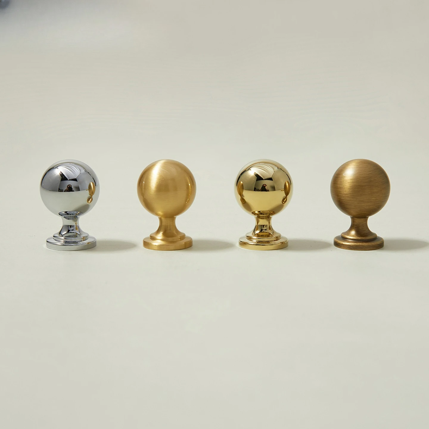 2PCS Antique Brushed Brass Handles Kitchen Cabinet Pulls Bedroom Wardrobe Drawer Knobs Furniture Ball Handle