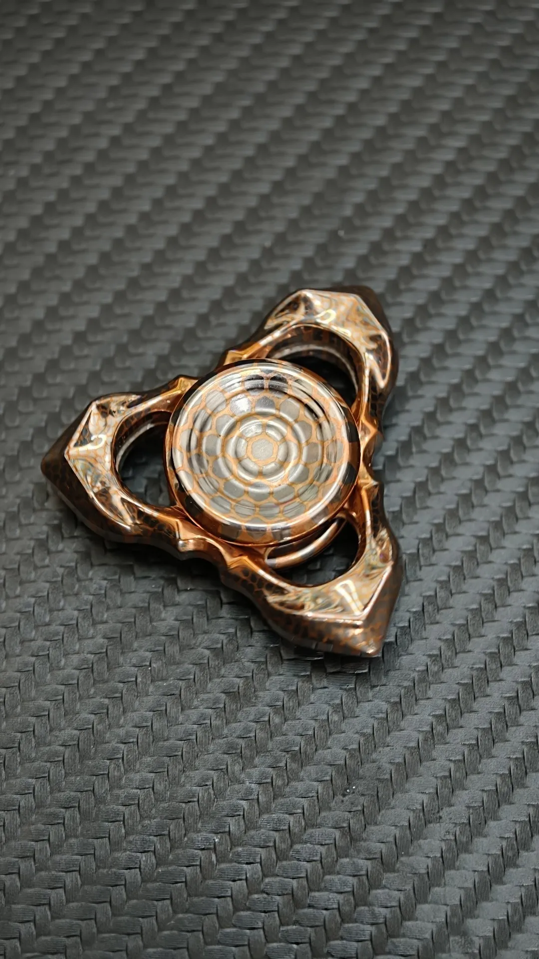 Used EDC LQ Superconducting Pickling Thorn Mini Three-page Gyro EDC Metal Decompression Toy