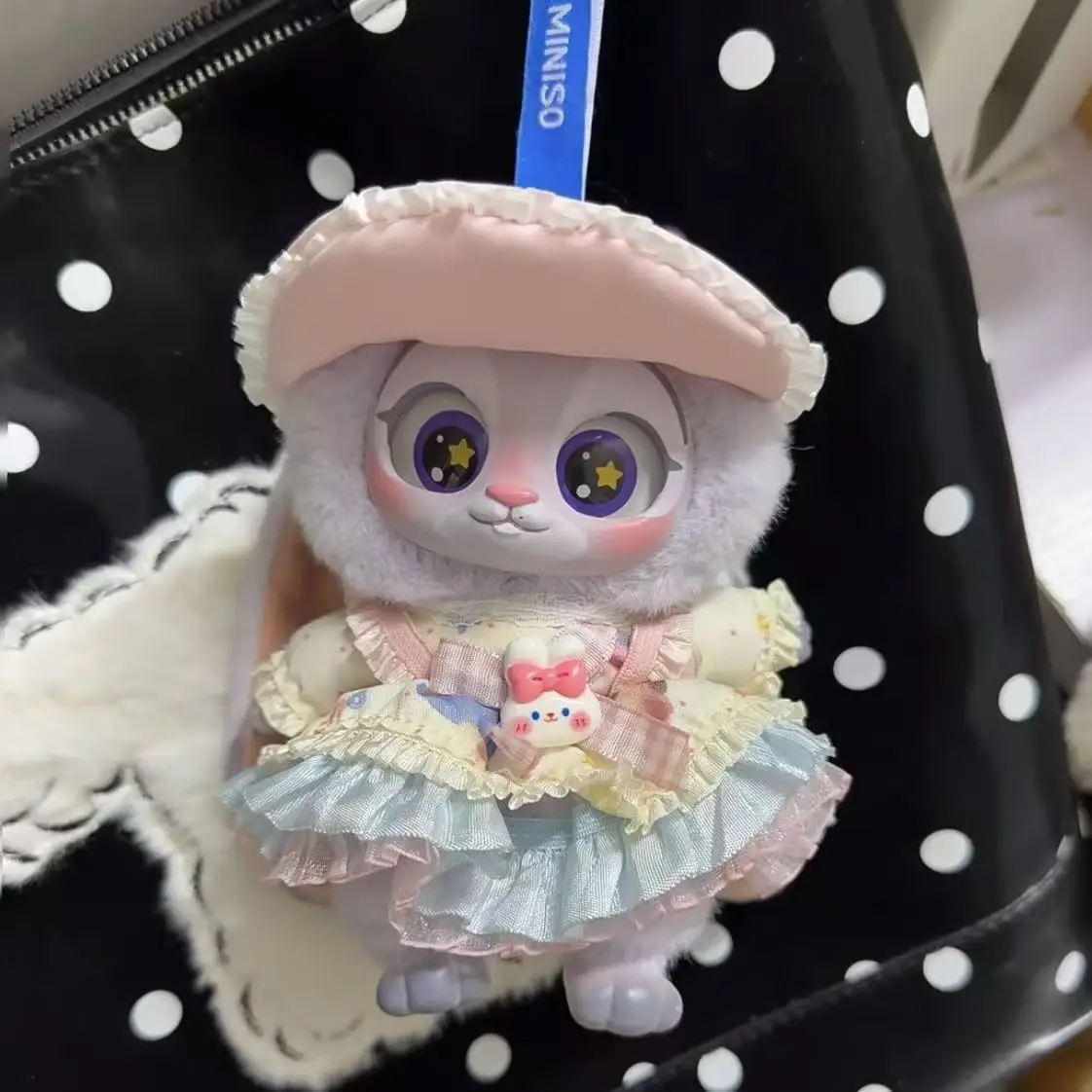 

(только одежда) зоотопия, милый кролик, принцесса, група торта, подходит для детской пеленальной одежды виниловой плюшевой куклы диаметром 17 см.