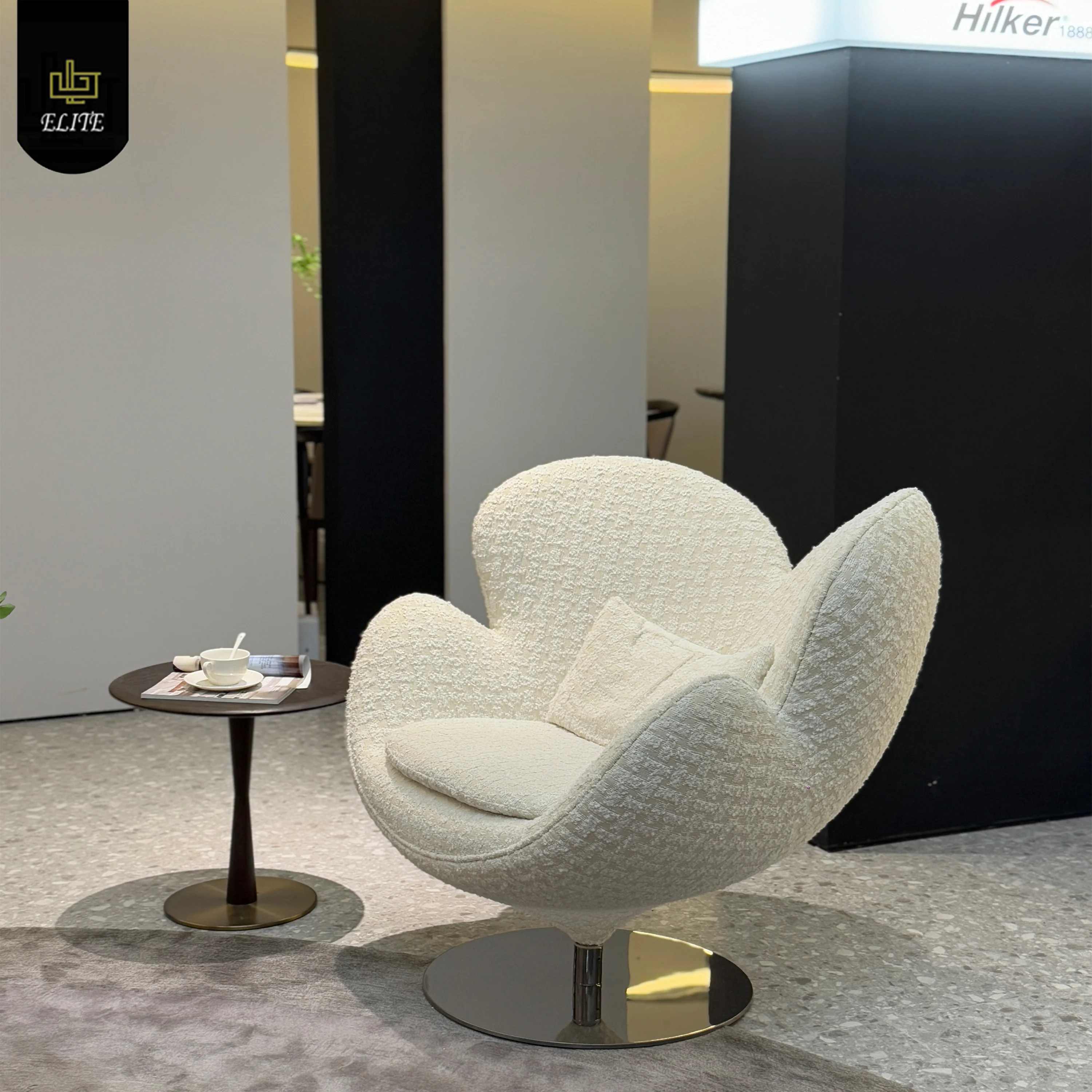 High Quality Modern Comfortable Swivel Accent Chair Metal Base Fabric Upholstery Sofa Chair for Living Room