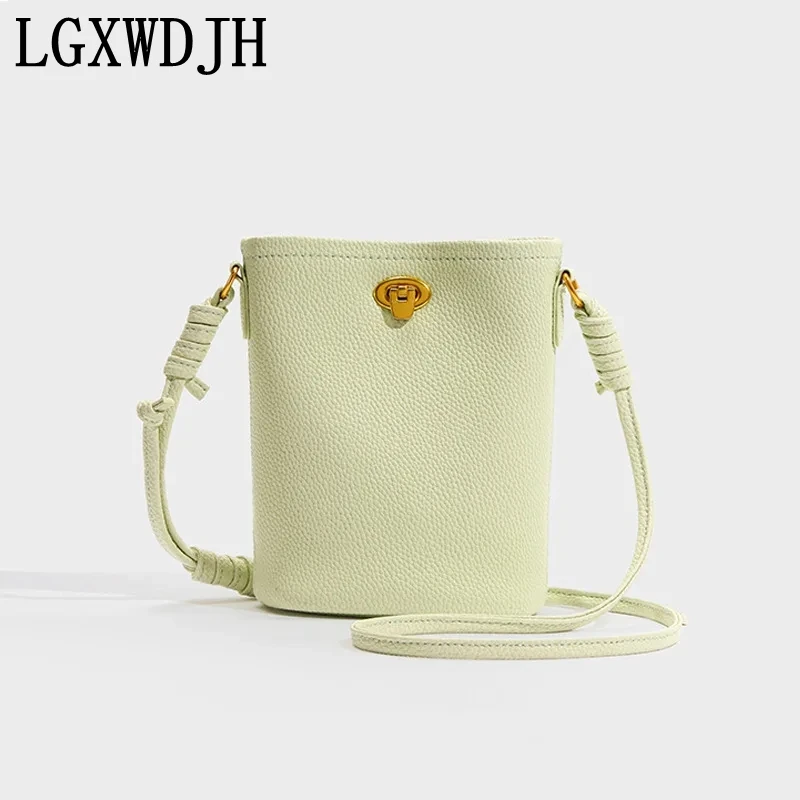 

Small group neutral Buckle Head layer cowhide large capacity Shoulder bag European and American trend crossbody bags for women