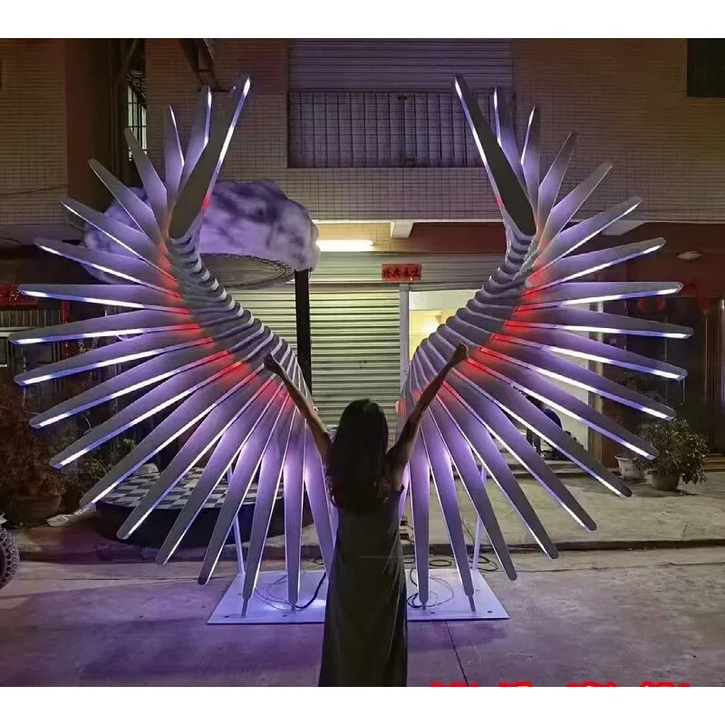 Outdoor angel wings, large Internet celebrity wings photo clock in the square scenic area ornament