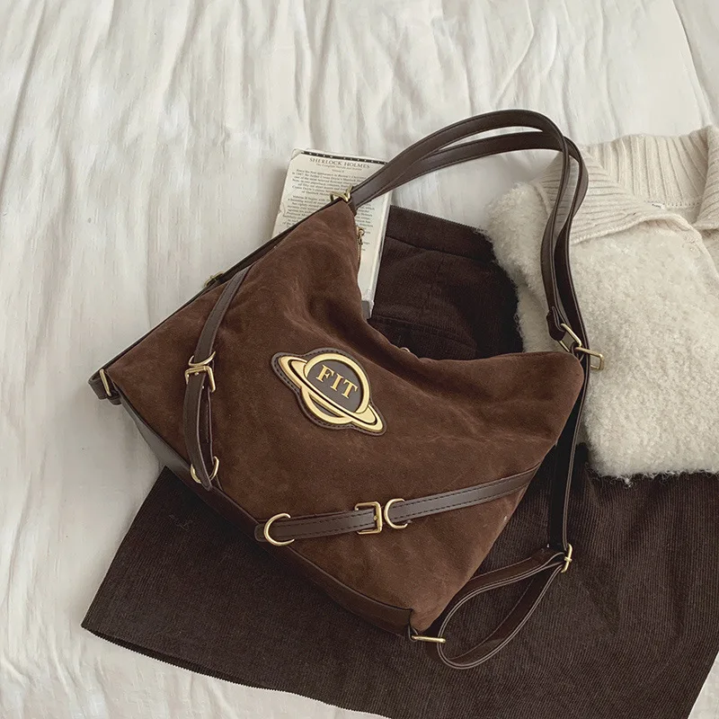 

Модная сумка через плечо — просторный дизайн, регулируемый ремень, идеально подходит для повседневных прогулок и занятий в тренажерном зале