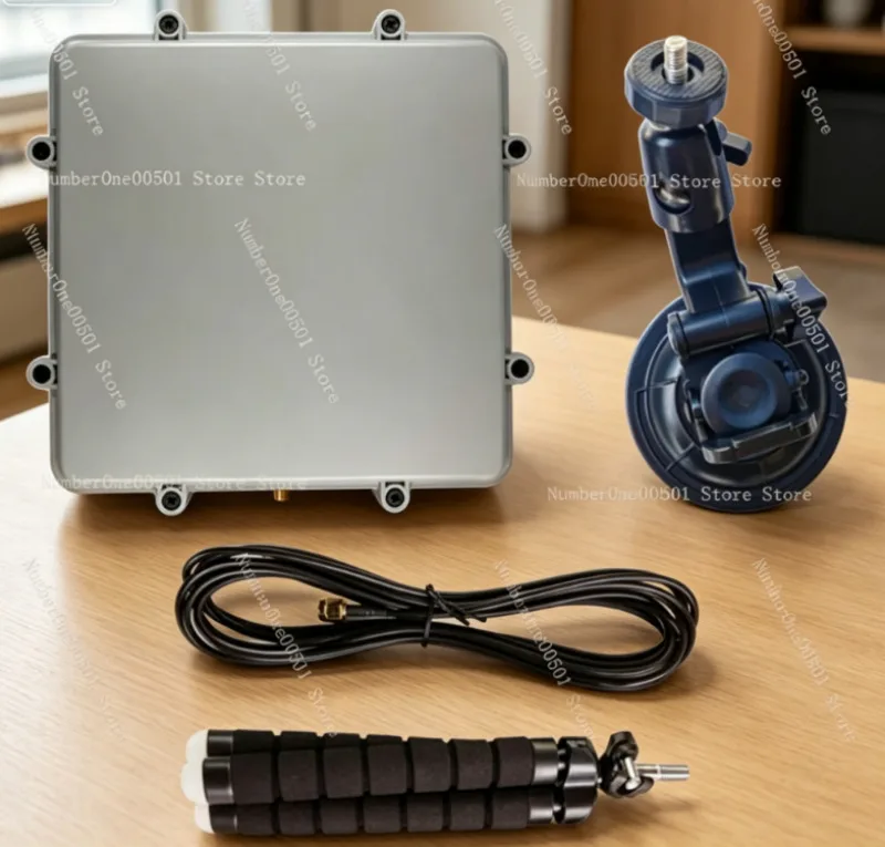 

Active L Band 1525 1660 MHz Patch Antenna Set