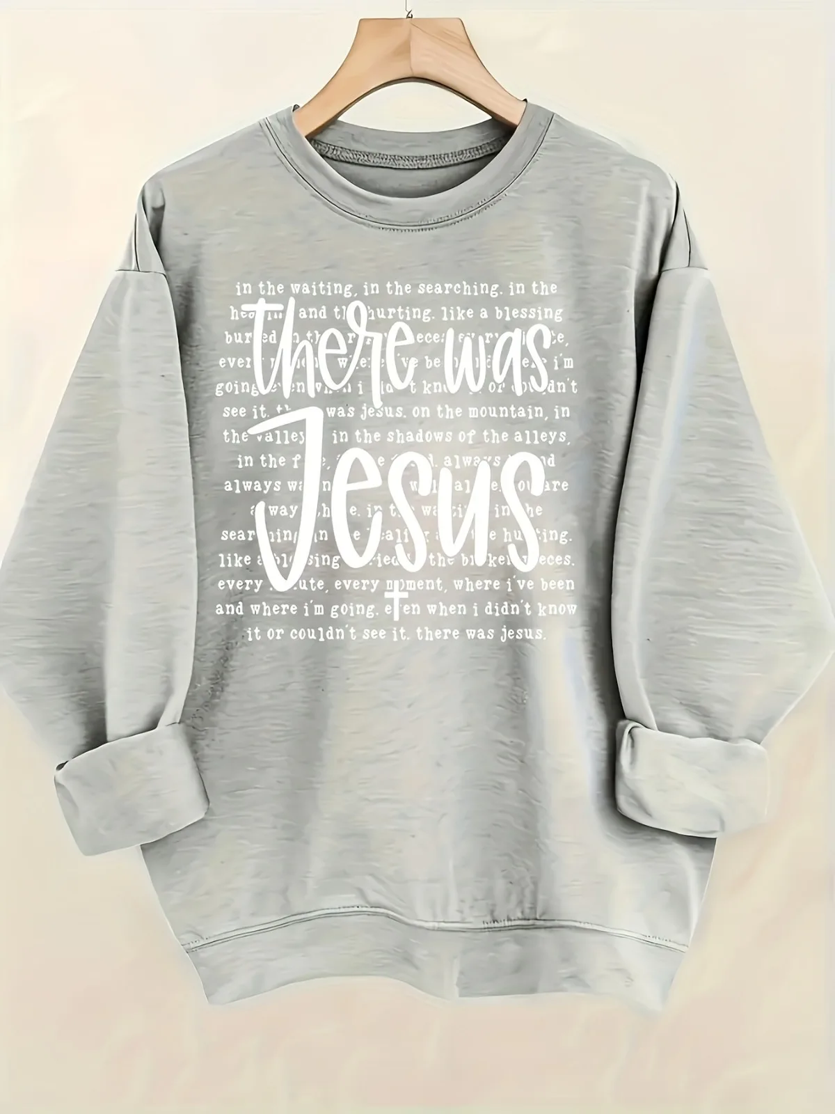 여성 캐주얼 패셔너블 레터 패턴 프린트 후드티 편안한 라운드 넥 풀오버 휴일 선물 의류 고스 스타일에 적합