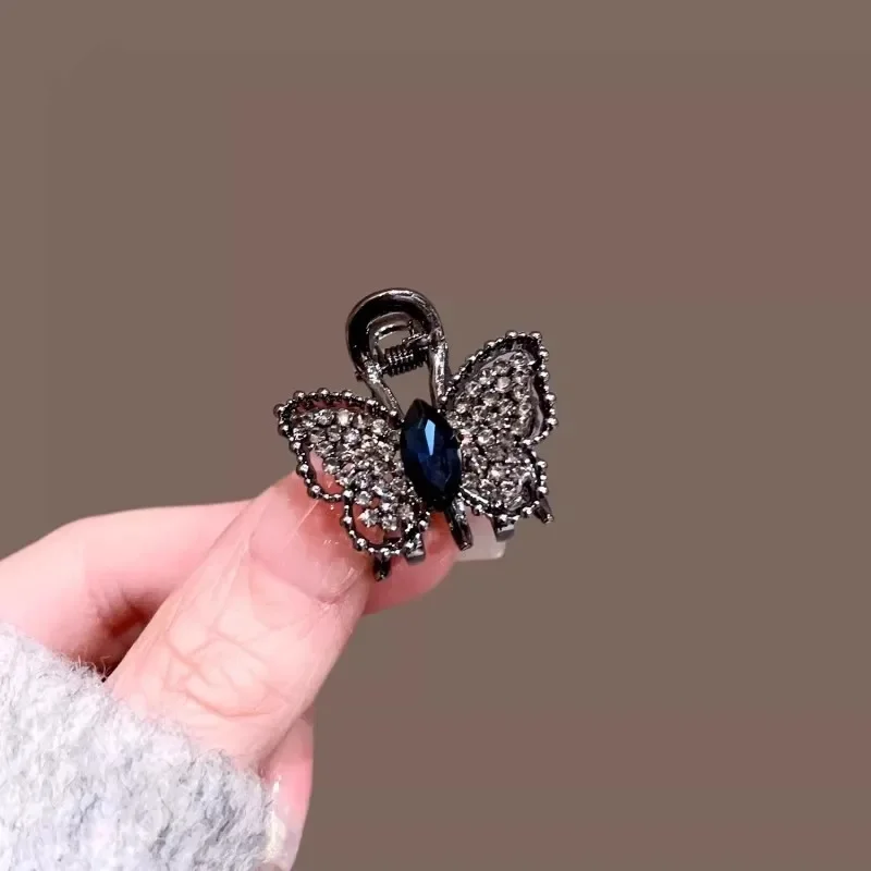 Exquisite Strass Schmetterling Kleine Haarspange High-End-Stirn Pony Seitenclip Haarklammer Damenmode Kopfbedeckung Neuer Stil