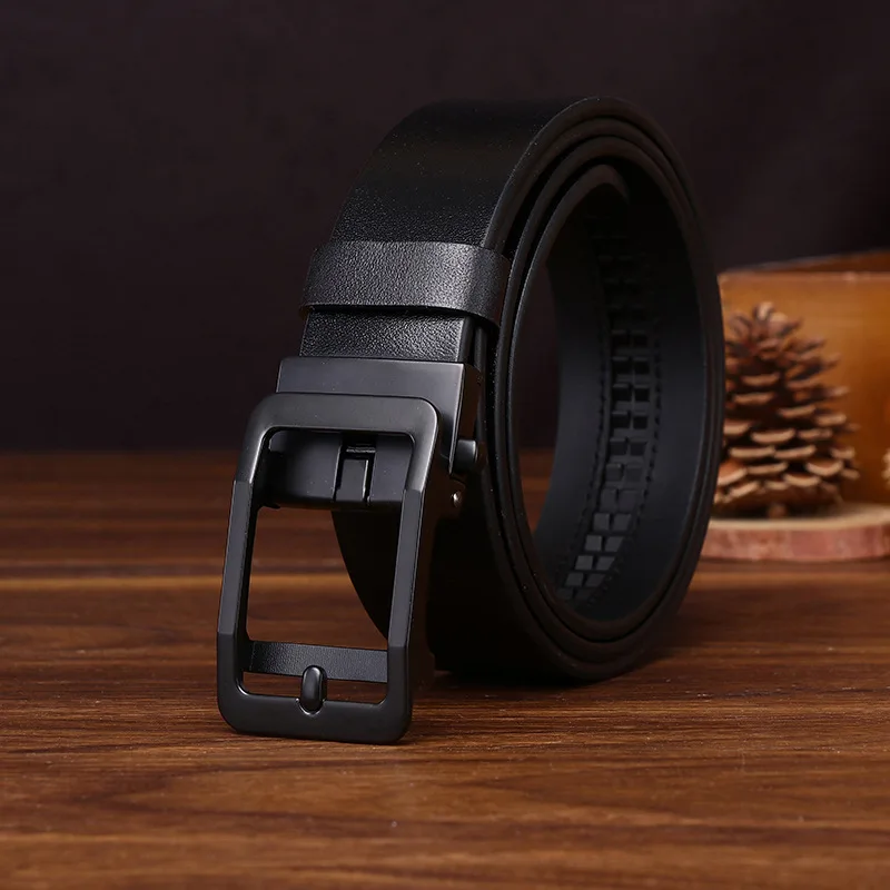 حزام رجالي من الجلد الأصلي بإبزيم تلقائي بتصميم جديد من الطبقة الأولى من جلد البقر حزام أعمال أنيق متعدد الاستخدامات