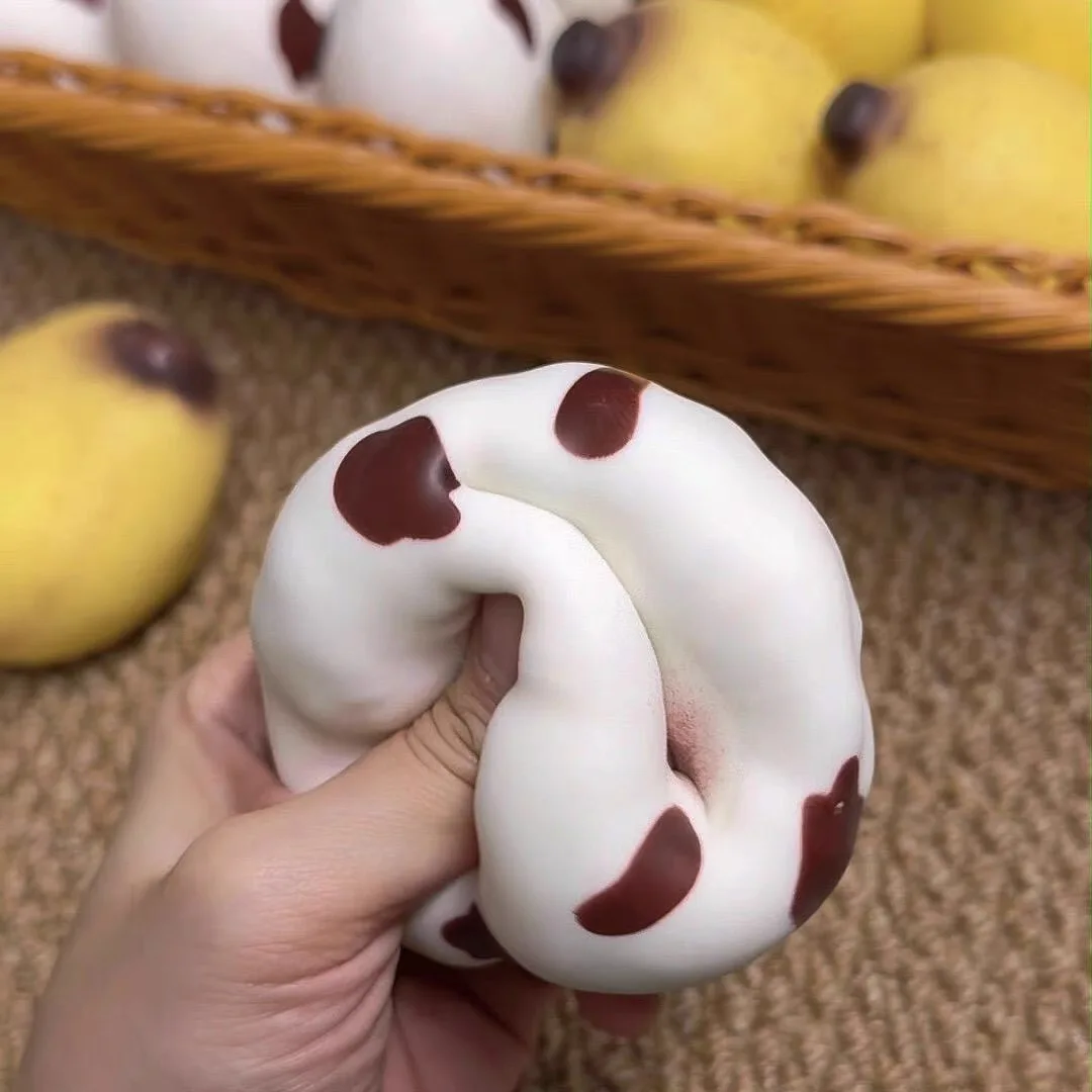 Crunchy Cow Banana Squishy Stress Ball Fidget Toy Crispy Squishy Squeeze Ball Handmade Round Blocks Filled ASMR Squeeze Toy ﻿