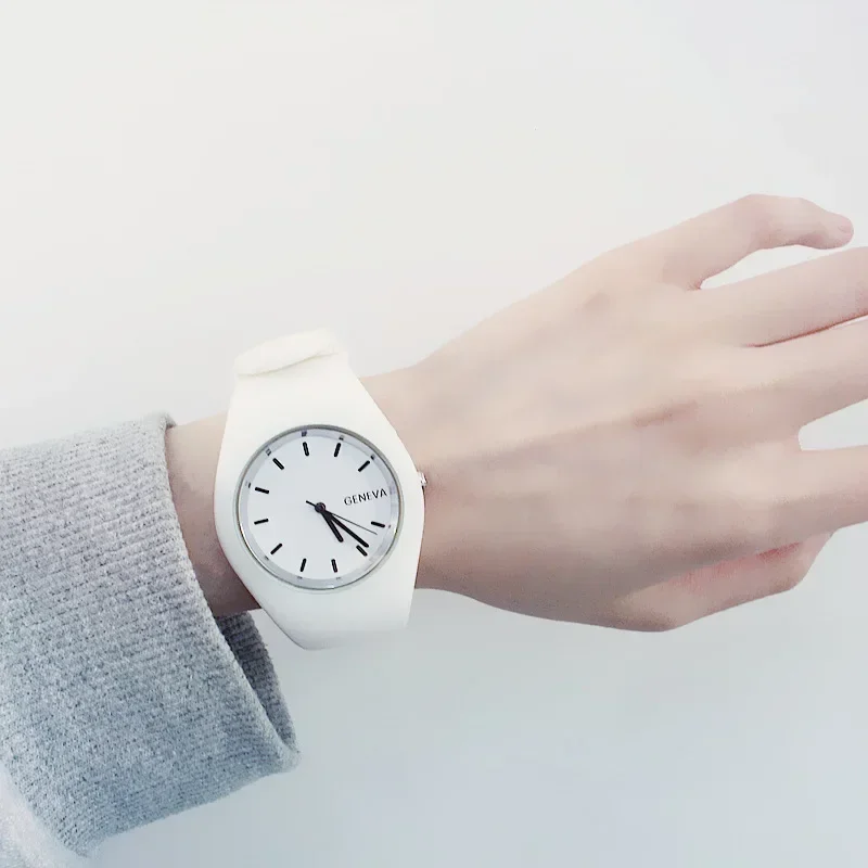 Men watch Women Cream Color Ultra-thin Fashion Gift Silicone Strap Leisure Watch Geneva Sport Wristwatch Women's Jelly Watches