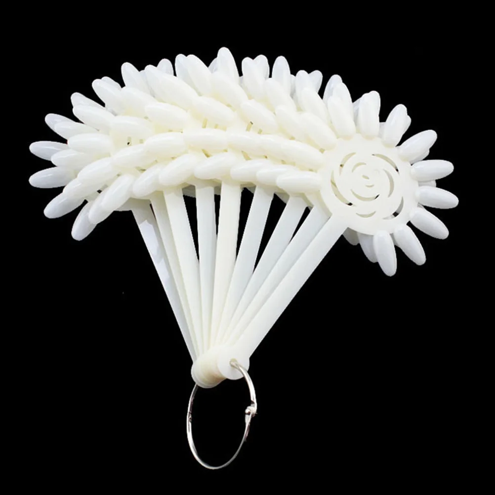 

2Pcs Nail Art Display Board 120 Tips Transparent ABS Practice Wheel Nail Polish Rack Split Ring for Professional and Home Use