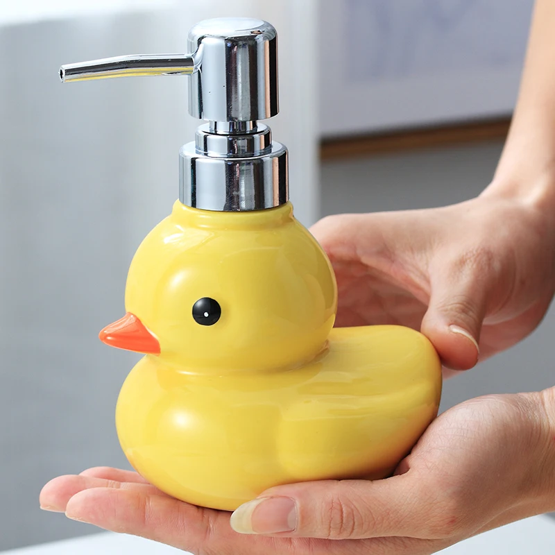 Soap dispenser Ceramic hand sanitizer bottle Bathroom separate bottle Creative cartoon cute size yellow duck lotion bottle