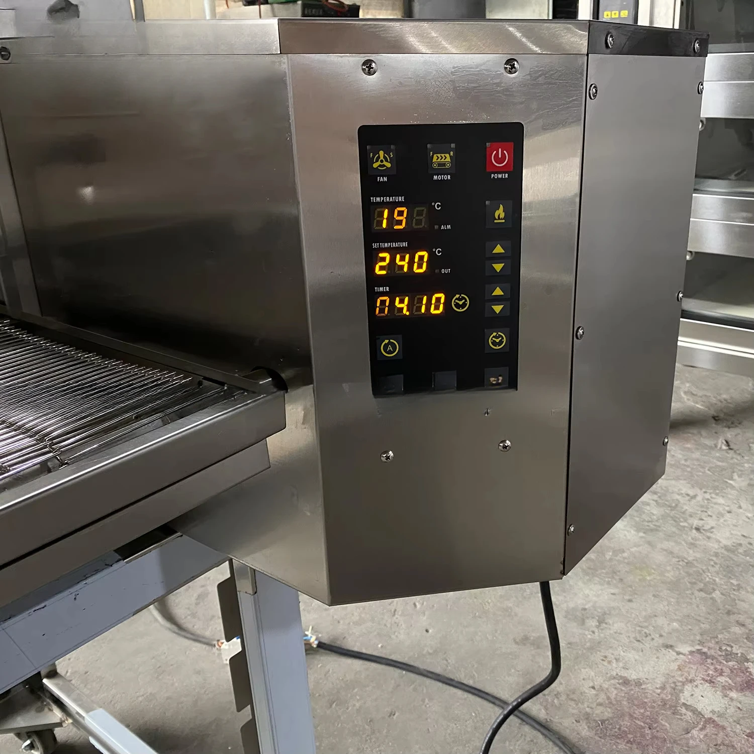 Hot Sale Electric / Gas Pizza Oven Commercial Conveyor Pizza Oven 12 15 18 20 32 Inch Baking Oven Pizza Maker Bakery Equipment