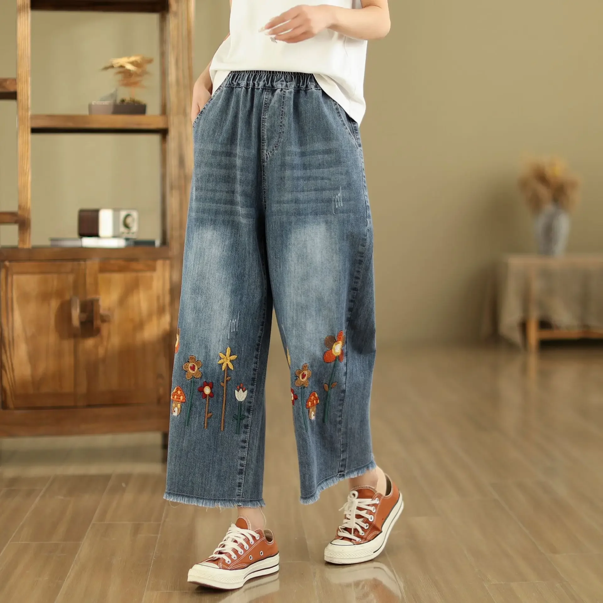 2024Spring Denim Wide Leg Pants Woman Cartoon Flowers Embroidery Hole High Elastic Waist Casual Jeans