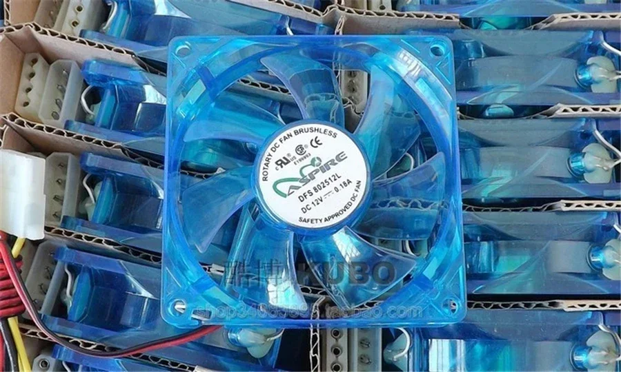 Neuer Computer-LED-Lüfter 8025 80 mm mit blauem LED-Lüfter, 12 V Computergehäuselüfter mit 4D-Anschluss