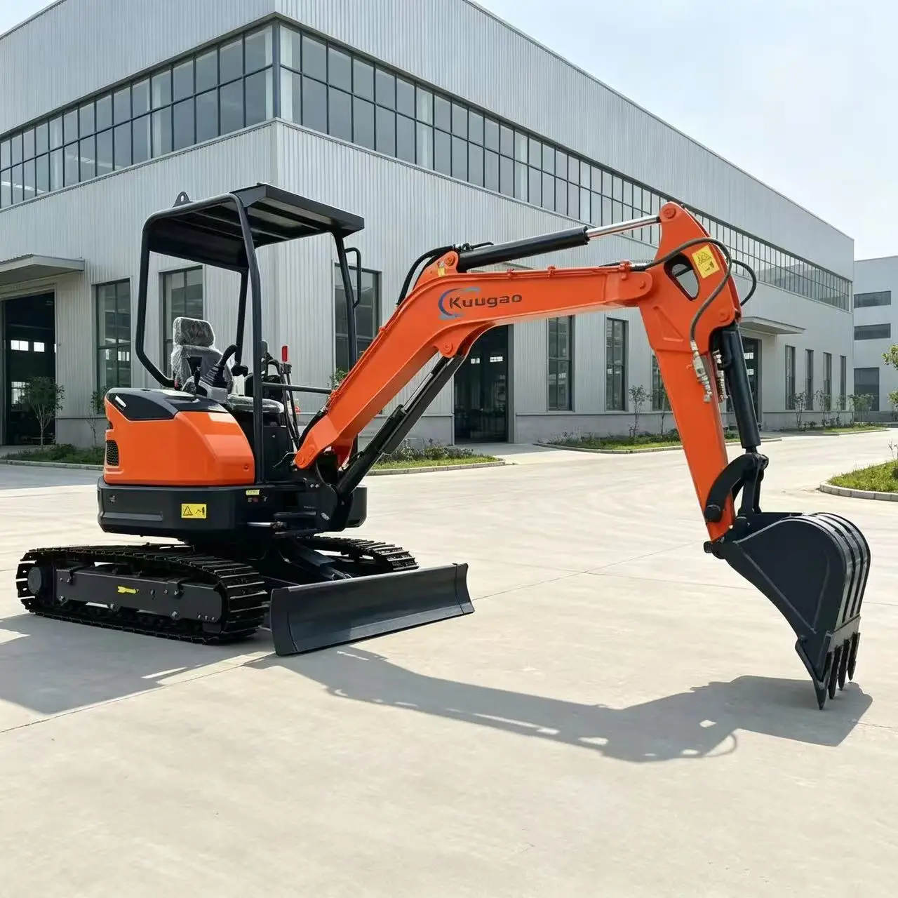 2.5 Ton Mini Excavator Crawler Digger with Kubota Engine Fast Delivery Multifunctional Small Bagger for Garden And Farm Use Cust