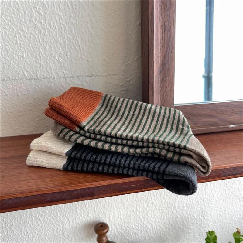 1 Pair Autumn Winter Contrasting Striped Soxs For Women Fashion Keep Warm Ribbed Striped Pile Sock Casual Cotton Soxs Gifts