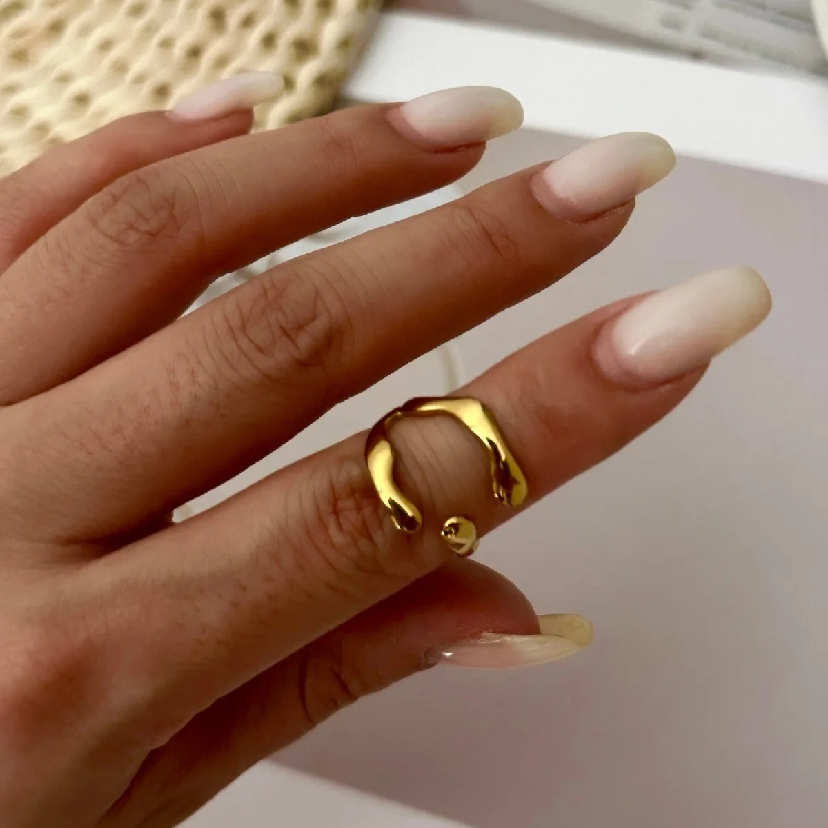 Edelstahl-Spiralring mit Lava-Infiniti-Schleifenmuster, gehämmert, für Damen und Herren, unregelmäßiger, strukturierter, geometrischer Ring, Punk-Schmuck – Detail 17